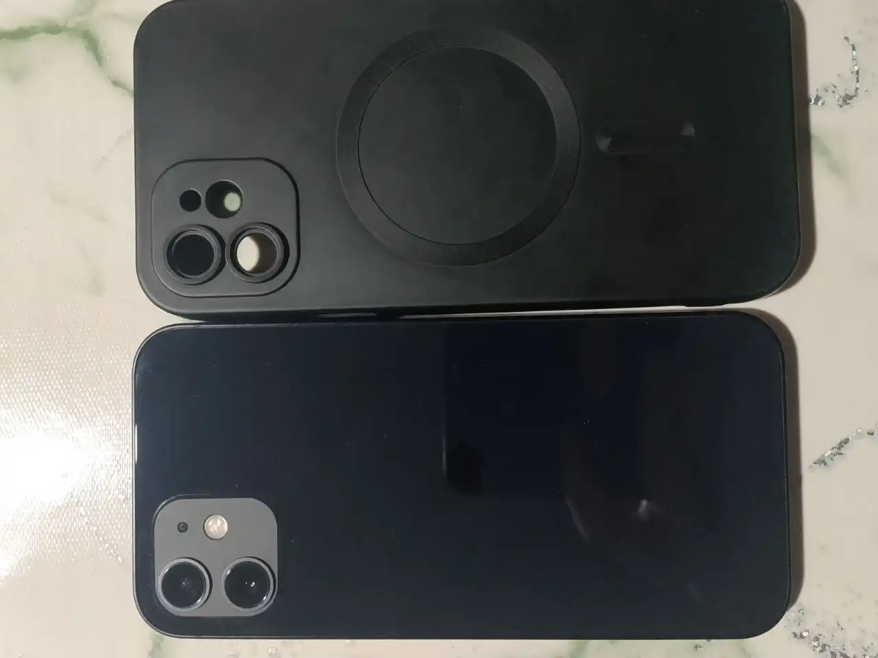 Продам iPhone 12 черного цвета 128 Гб