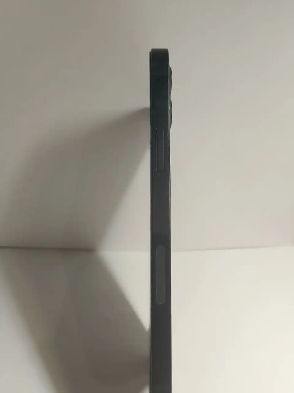 Продам Айфон 12 черного цвета 128 Гб