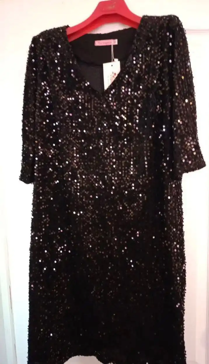 Продам новое вечернее платье 54/56 размера черного цвета