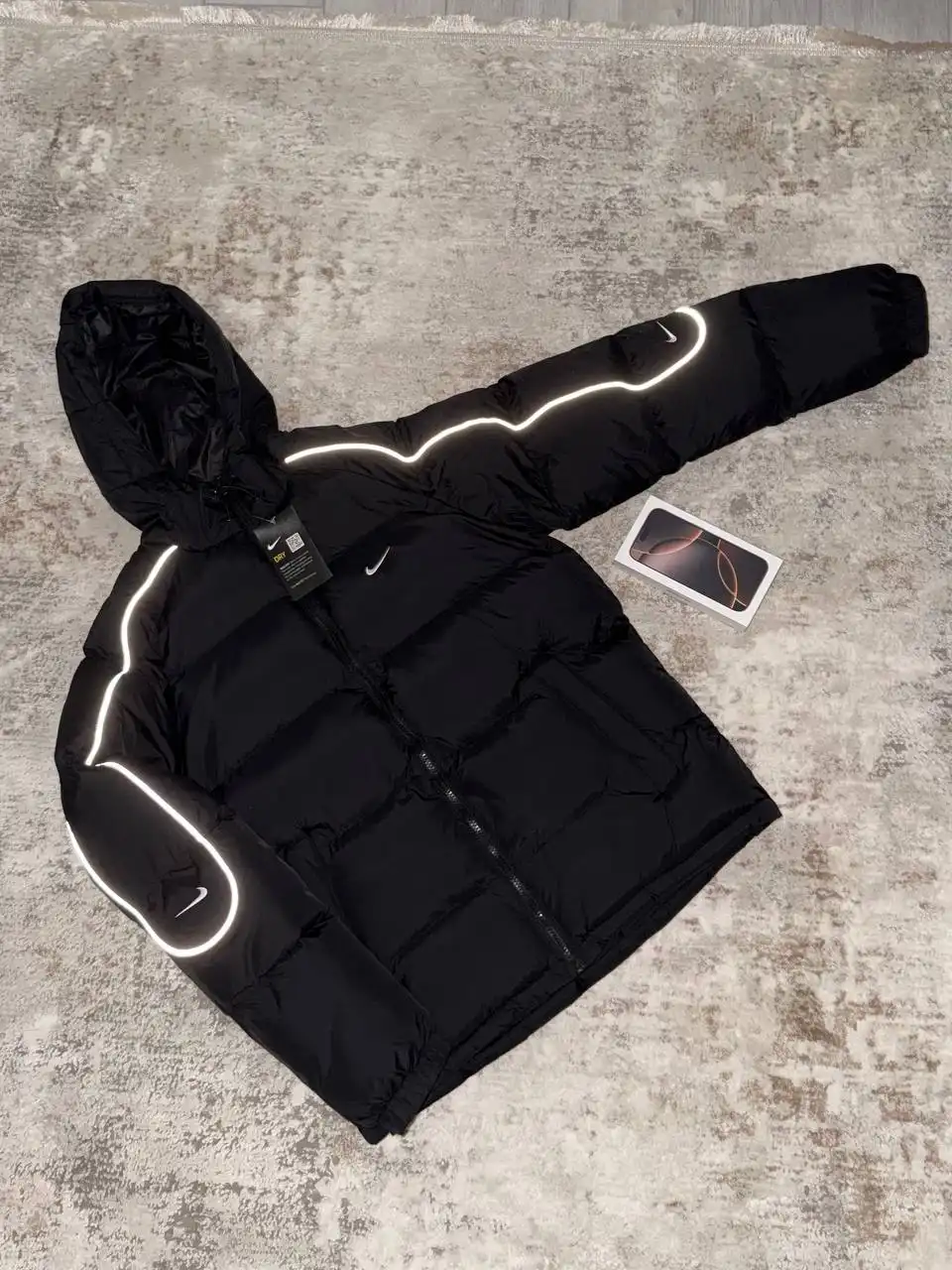 Новая рефлективная зимняя куртка Nike
