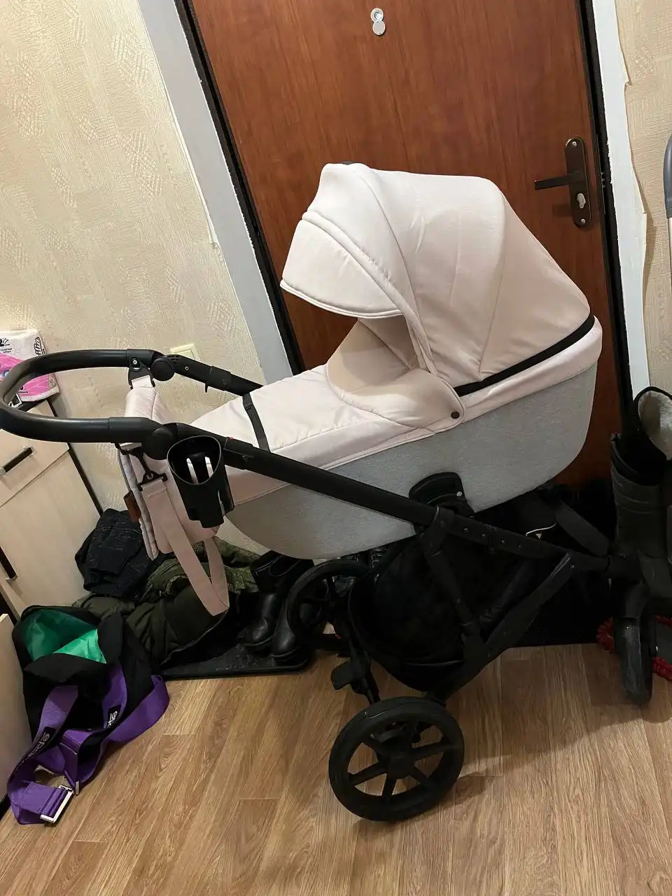 Продается детская коляска 2 в 1