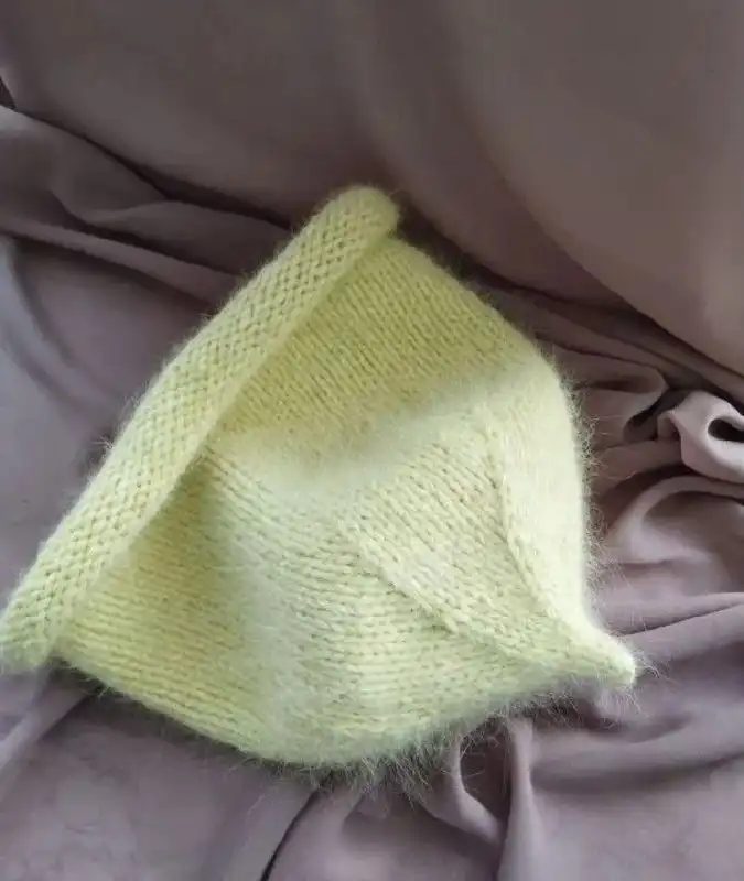 Шапки с пипкой на заказ