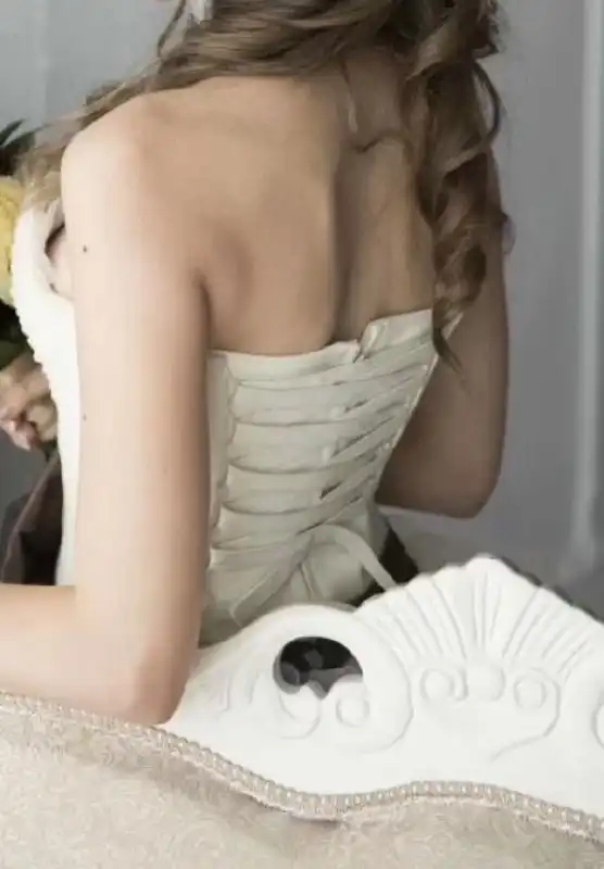 Свадебное платье с трансформирующейся юбкой