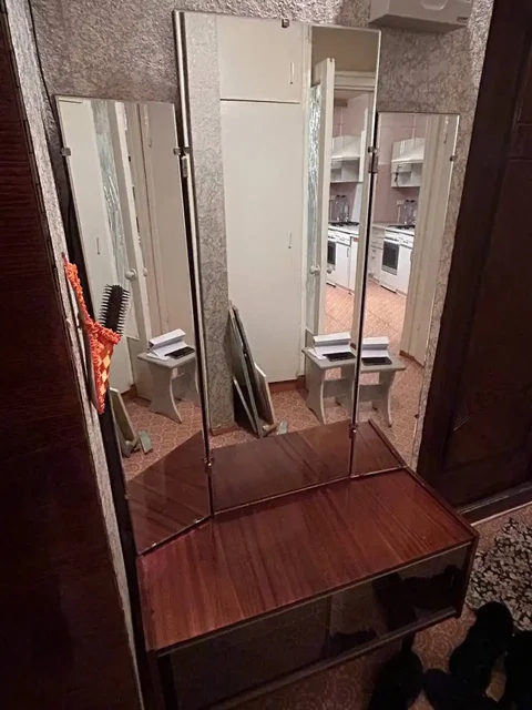 Отдам мебель бесплатно - Инструменты в Самара