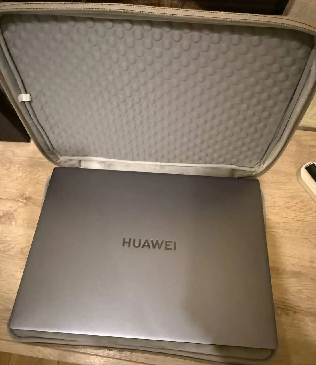 Ноутбук HUAWEI D 16 RLEF-X на Intel Core i7