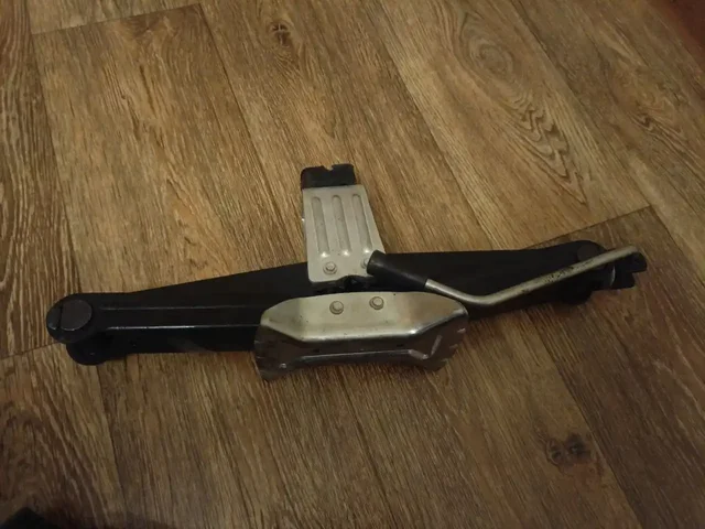 Продам ромбический домкрат - частное объявление в Самара