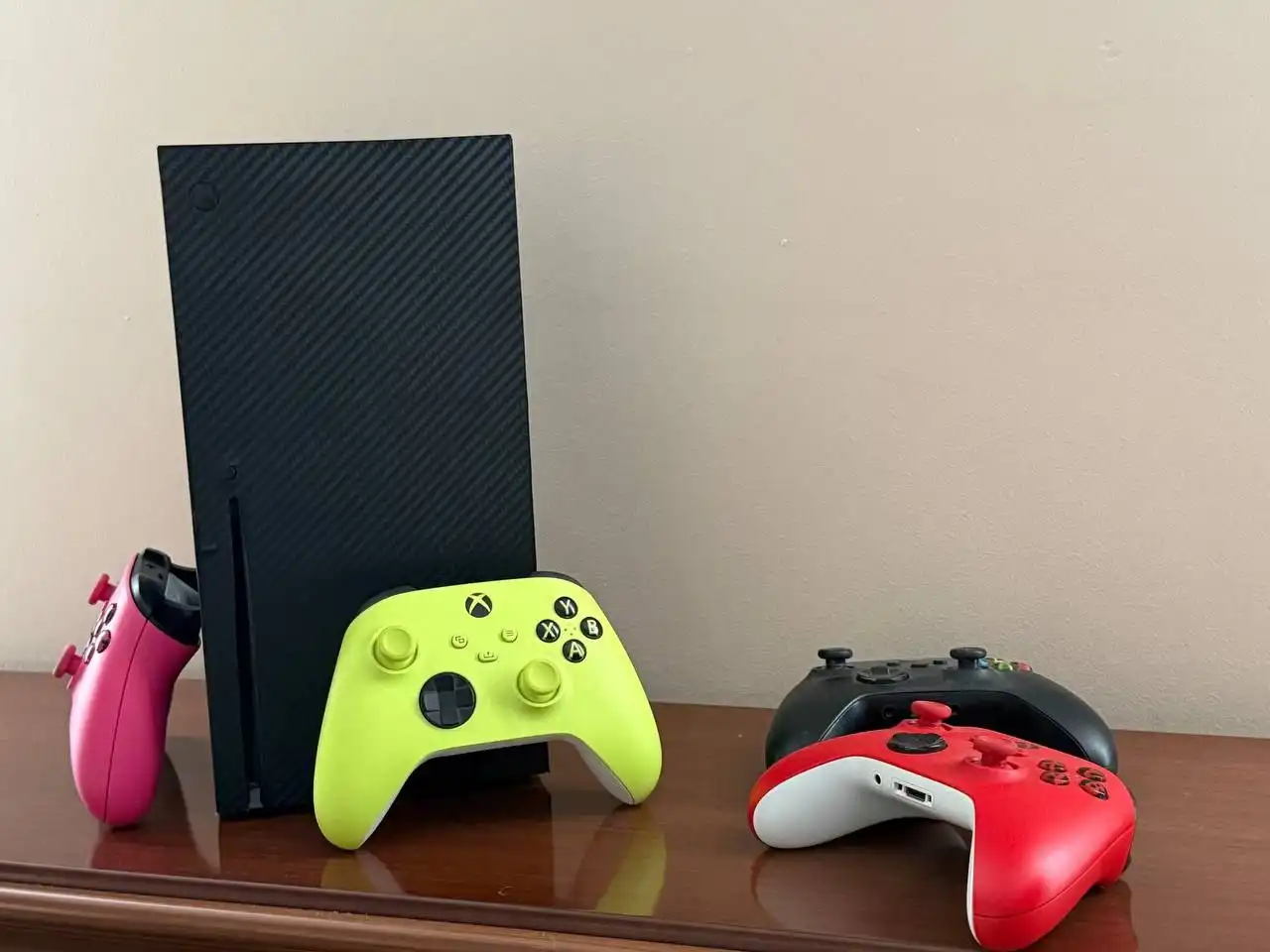 Продажа Xbox Series X с играми и аксессуарами - Игровые приставки (Электроника) в Самара