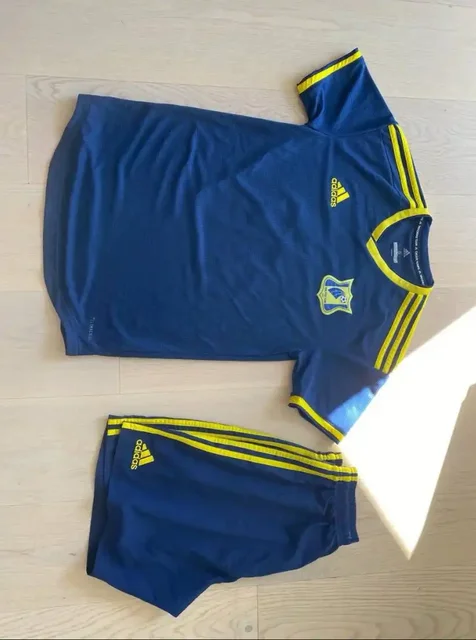 Спортивная одежда распродажа - Кроссовки в Самара