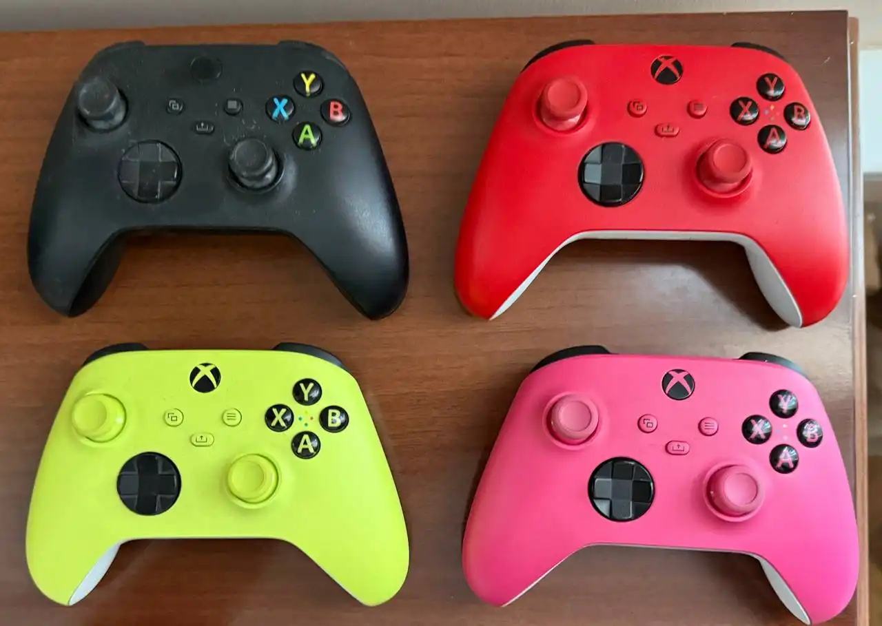 Продажа Xbox Series X с играми и аксессуарами - Игровые приставки (Электроника) в Самара