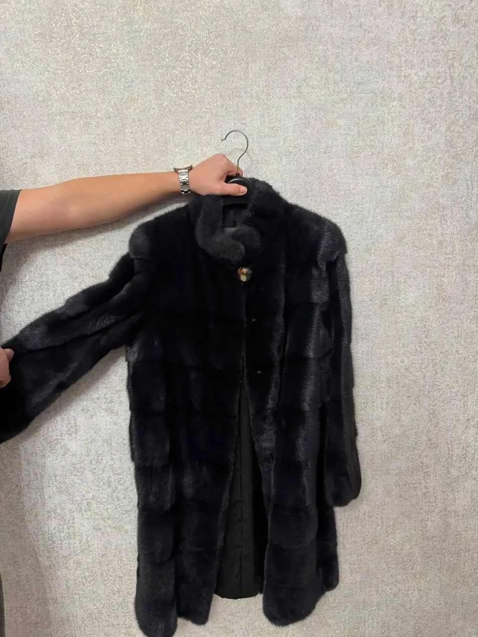 Продается новая шуба из натурального меха норки - Верхняя одежда (Одежда) в Самара