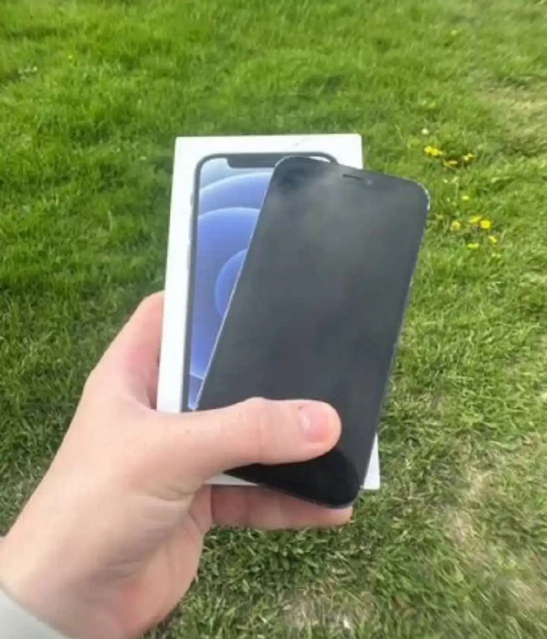 iPhone 12 mini 64 ГБ с царапинами - Смартфоны (Электроника) в Самара