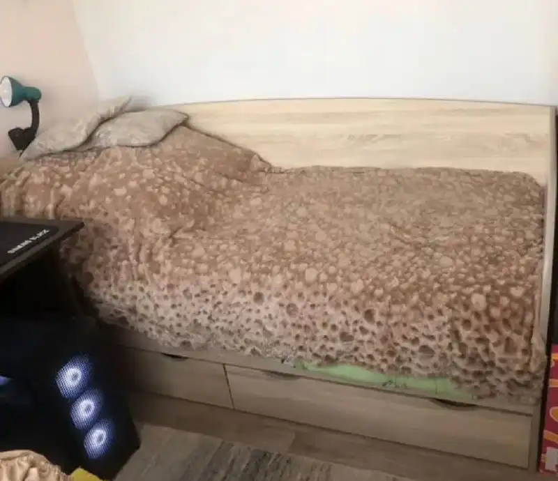 Односпальная кровать с матрасом и ящиками для хранения - Мебель (Для дома и дачи) в Самара