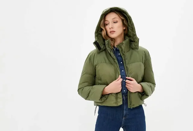 Продажа двух курток и шубы - Костюмы в Самара