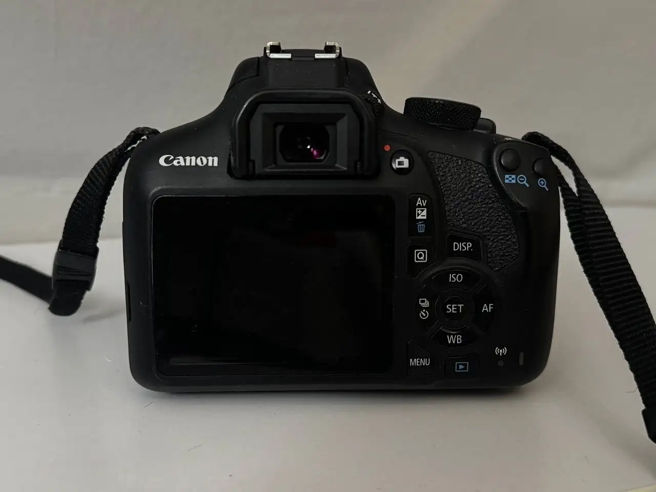 Продажа фотоаппарата Canon 1300d в отличном состоянии - Фототехника (Электроника) в Самара