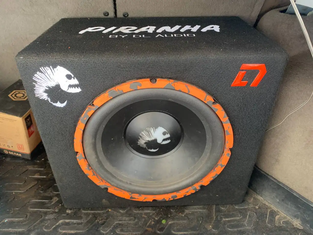 Продажа активного сабвуфера Piranha 12 30см - Аудиотехника (Электроника) в Самара