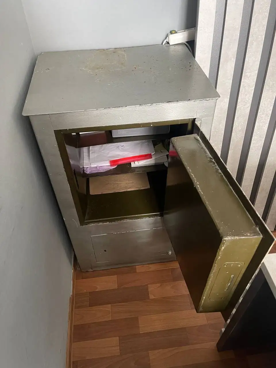 Бесплатный сейф для самовывоза - Барахолка в Самара