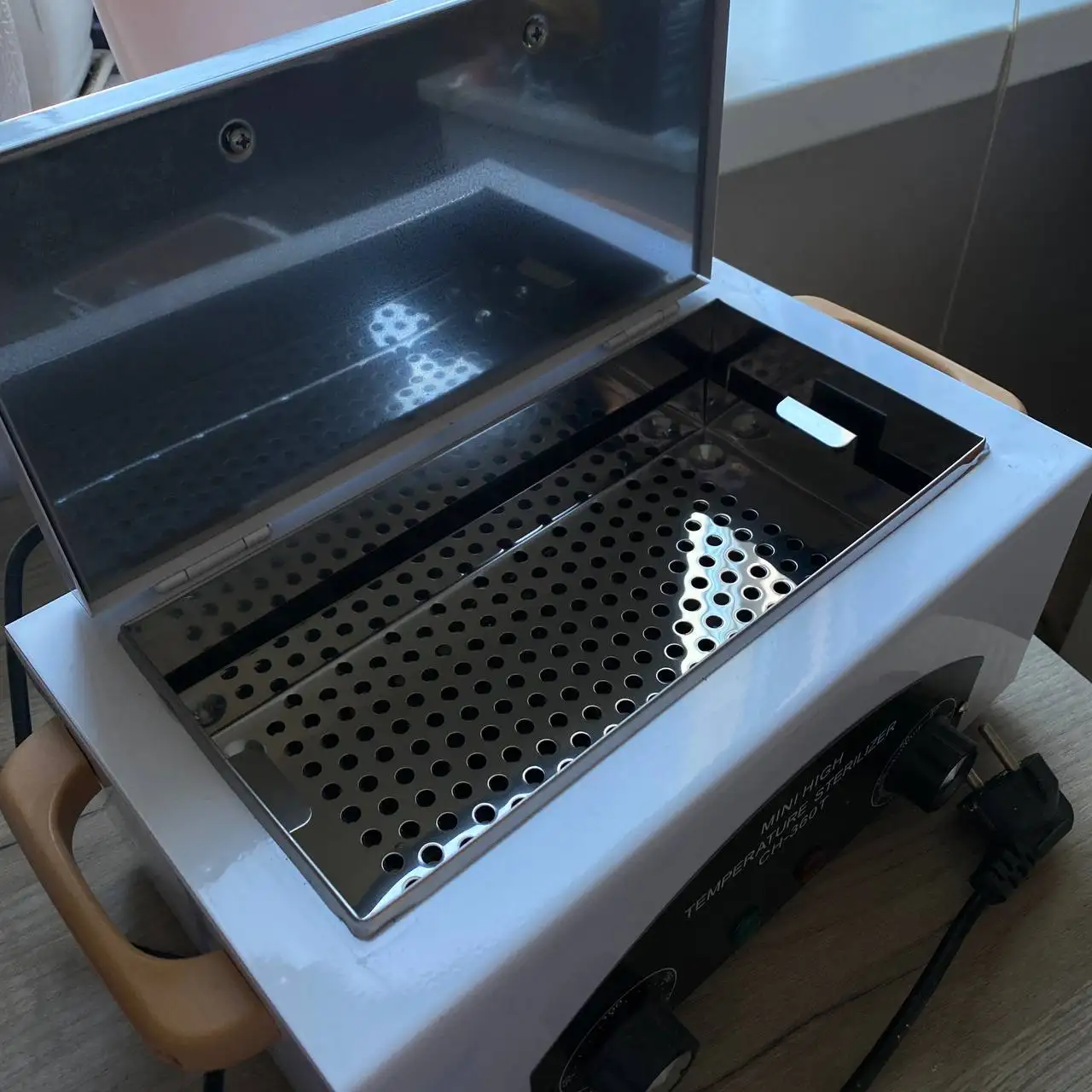 Продам сухожар для маникюрных инструментов CH-360T - Красота и здоровье (Барахолка) в Самара