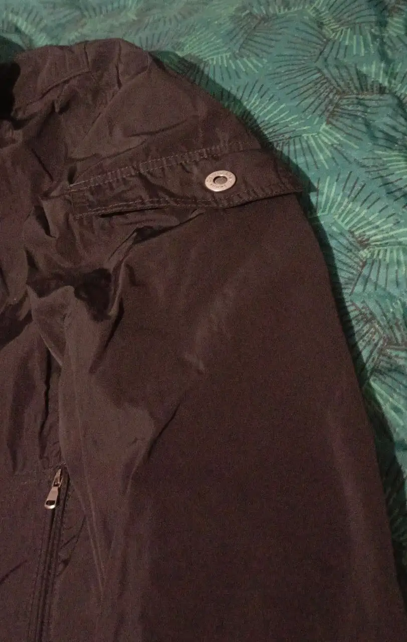 Продам новую куртку Calvin Klein размер М - Верхняя одежда (Одежда) в Самара