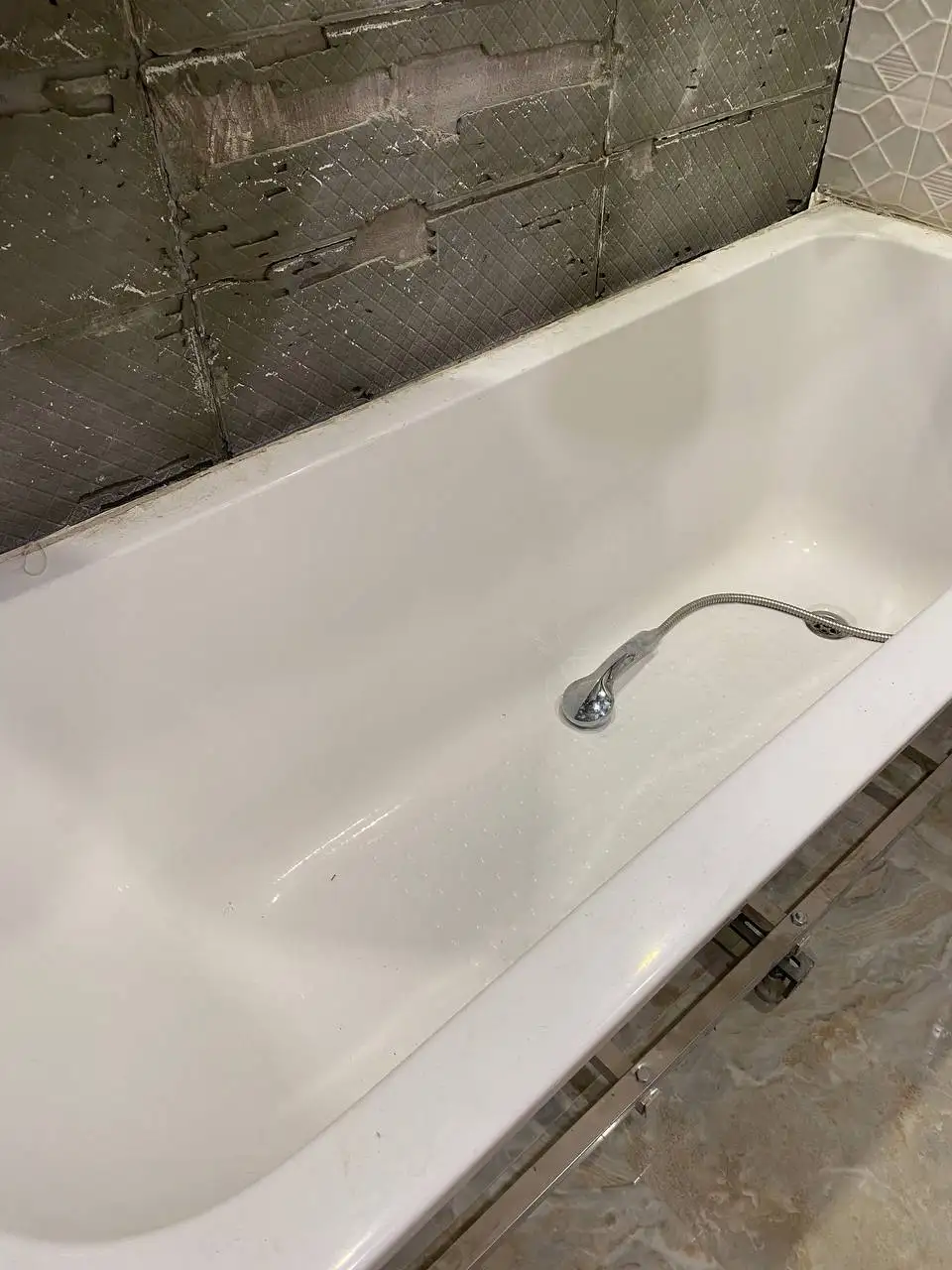 Продам б/у ванну и тумбу с раковиной - Сантехника (Для дома и дачи) в Самара