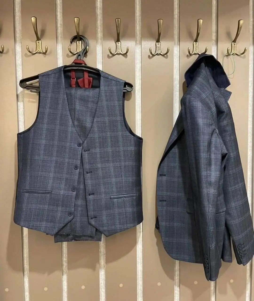 Костюм-тройка с бабочкой, размер 52 - Мужская одежда (Одежда) в Самара