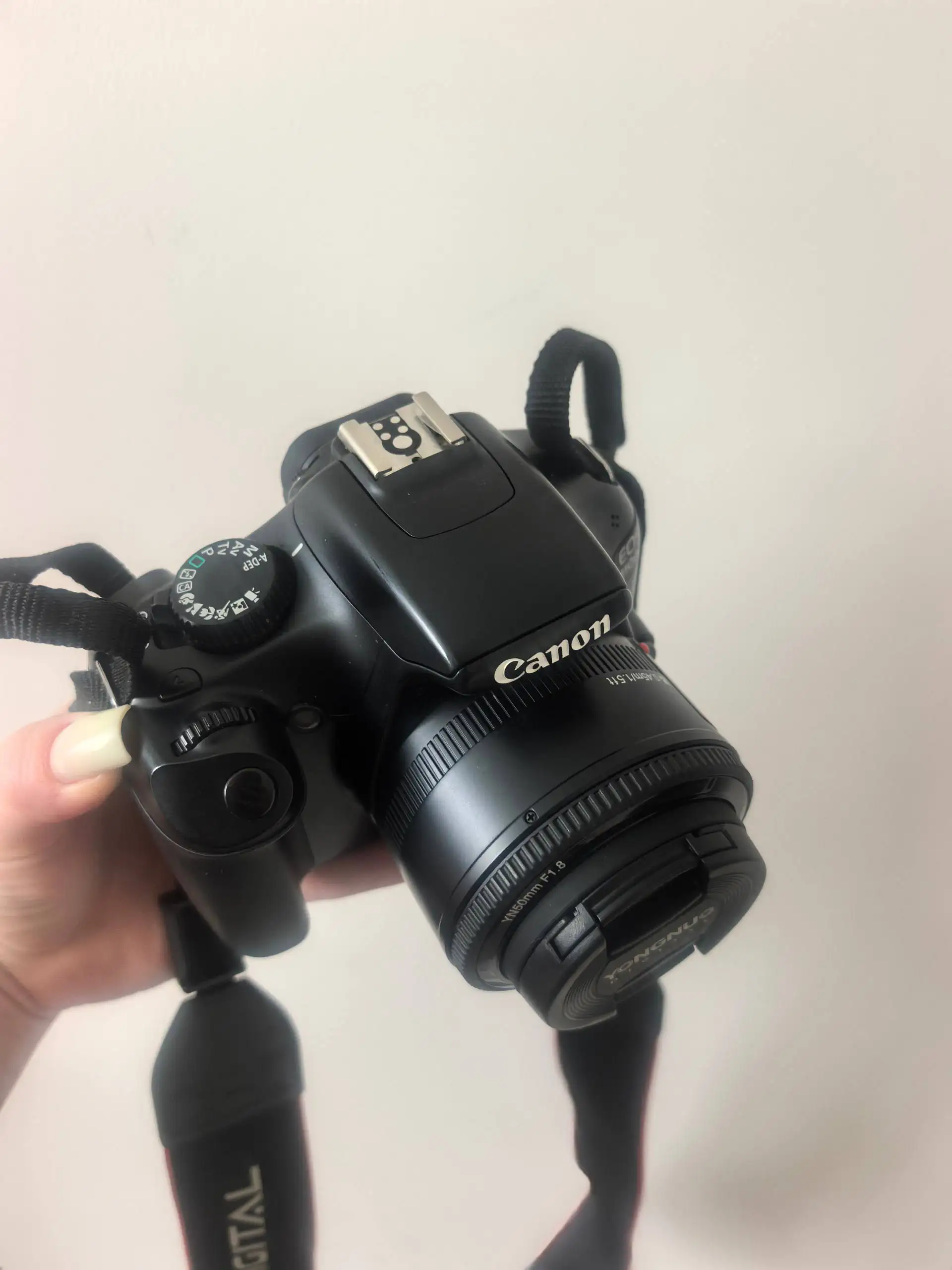 Продажа фотоаппарата Canon 1100D с объективом Yongnuo 50mm f1.8 - Фотоаппараты (Электроника) в Самара