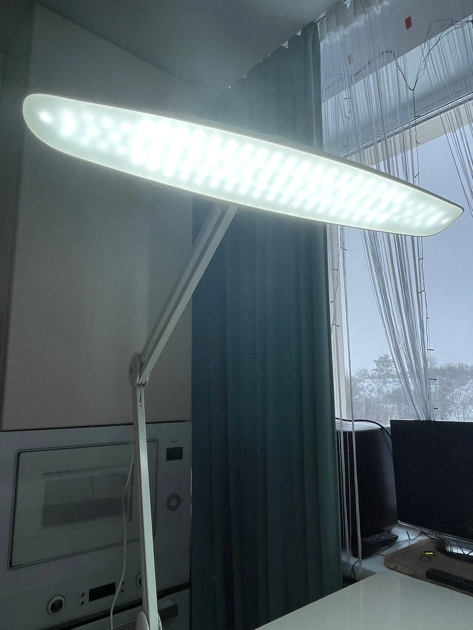 Светодиодная бестеневая лампа Millenium на струбцине - Барахолка в Самара