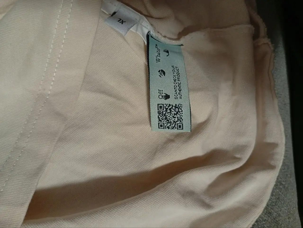 Футболка Off-White Milan, Italy 2013 Tornado Arrow - Одежда в Самара