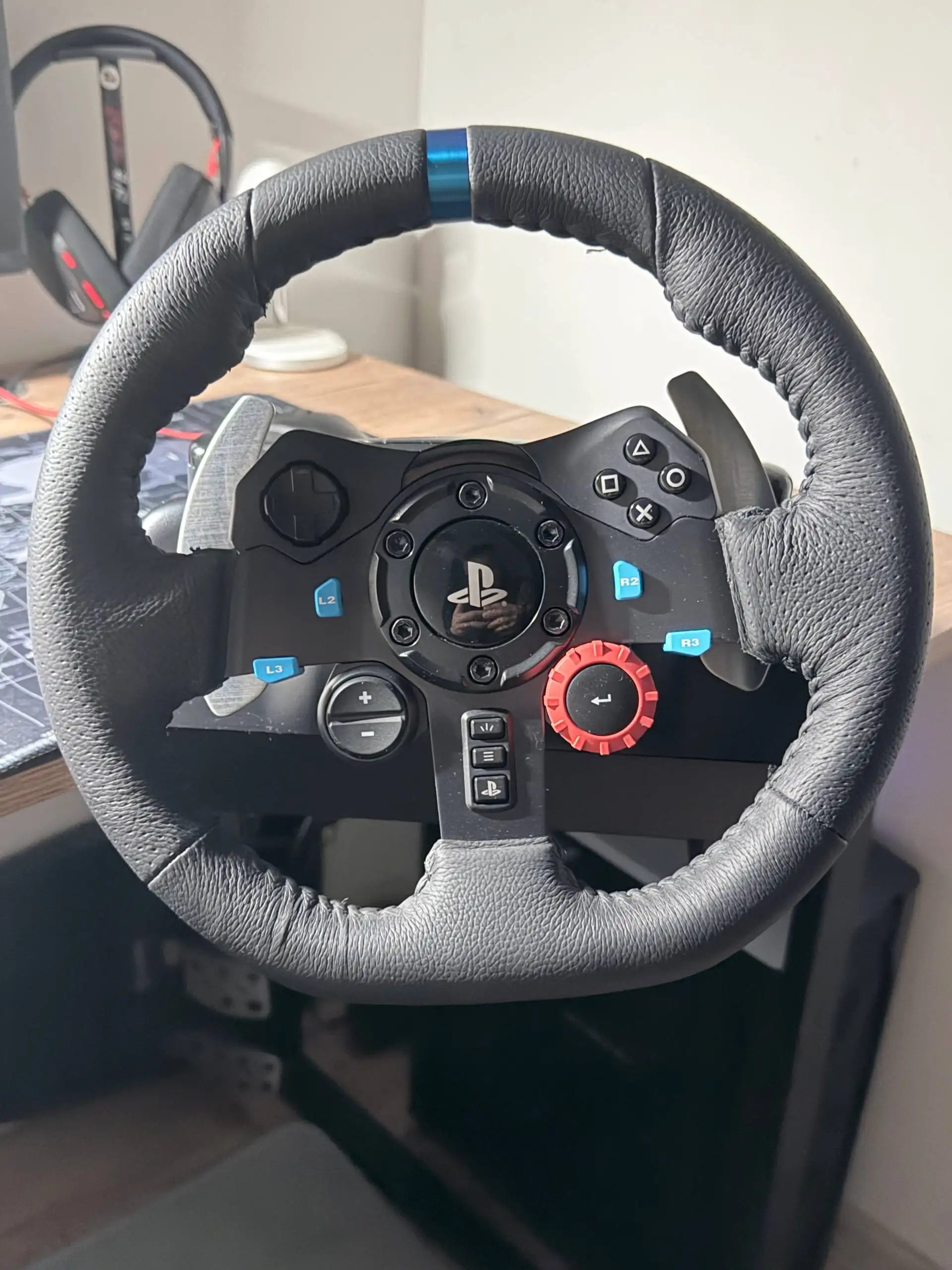 Продам игровой руль Logitech G29 с педалями - Геймпады и аксессуары (Электроника) в Самара