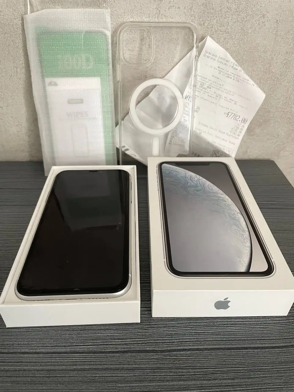 Продам iPhone XR 64 GB белый - Смартфоны (Электроника) в Казань