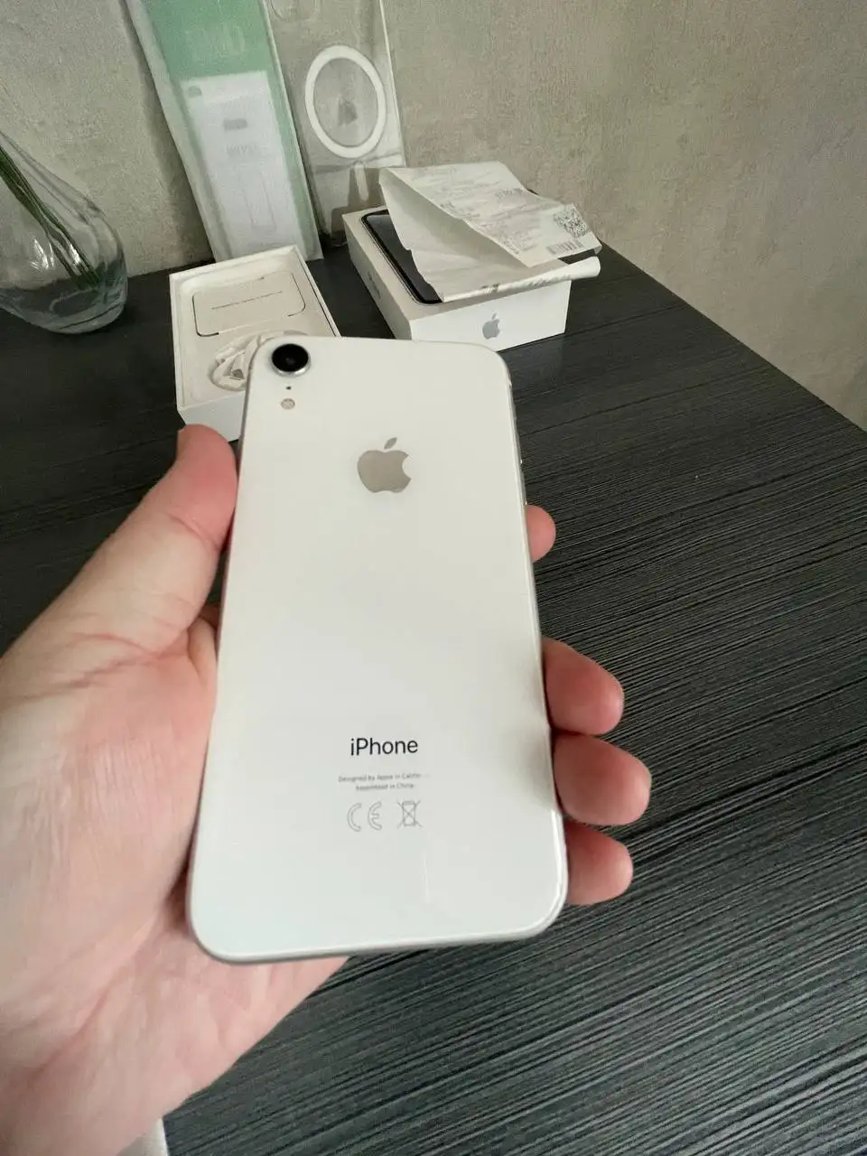 Продам iPhone XR 64 GB белый - Смартфоны (Электроника) в Казань