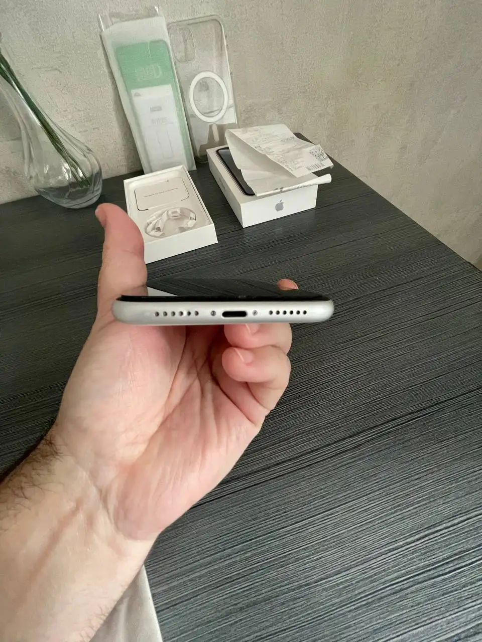 Продам iPhone XR 64 GB белый - Смартфоны (Электроника) в Казань