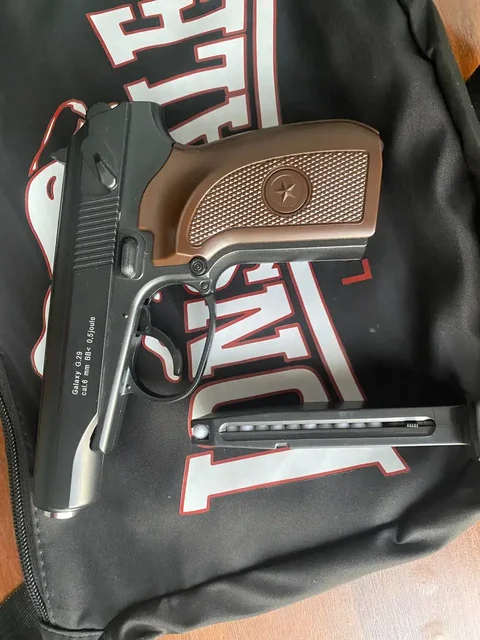 Продажа страйкбольного пистолета - Хобби и отдых в Самара