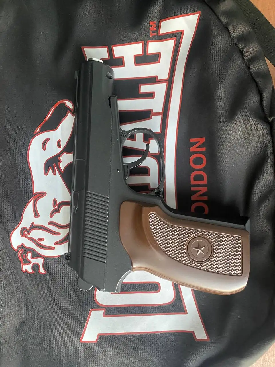 Продажа страйкбольного пистолета - Страйкбольное оружие (Хобби и отдых) в Самара