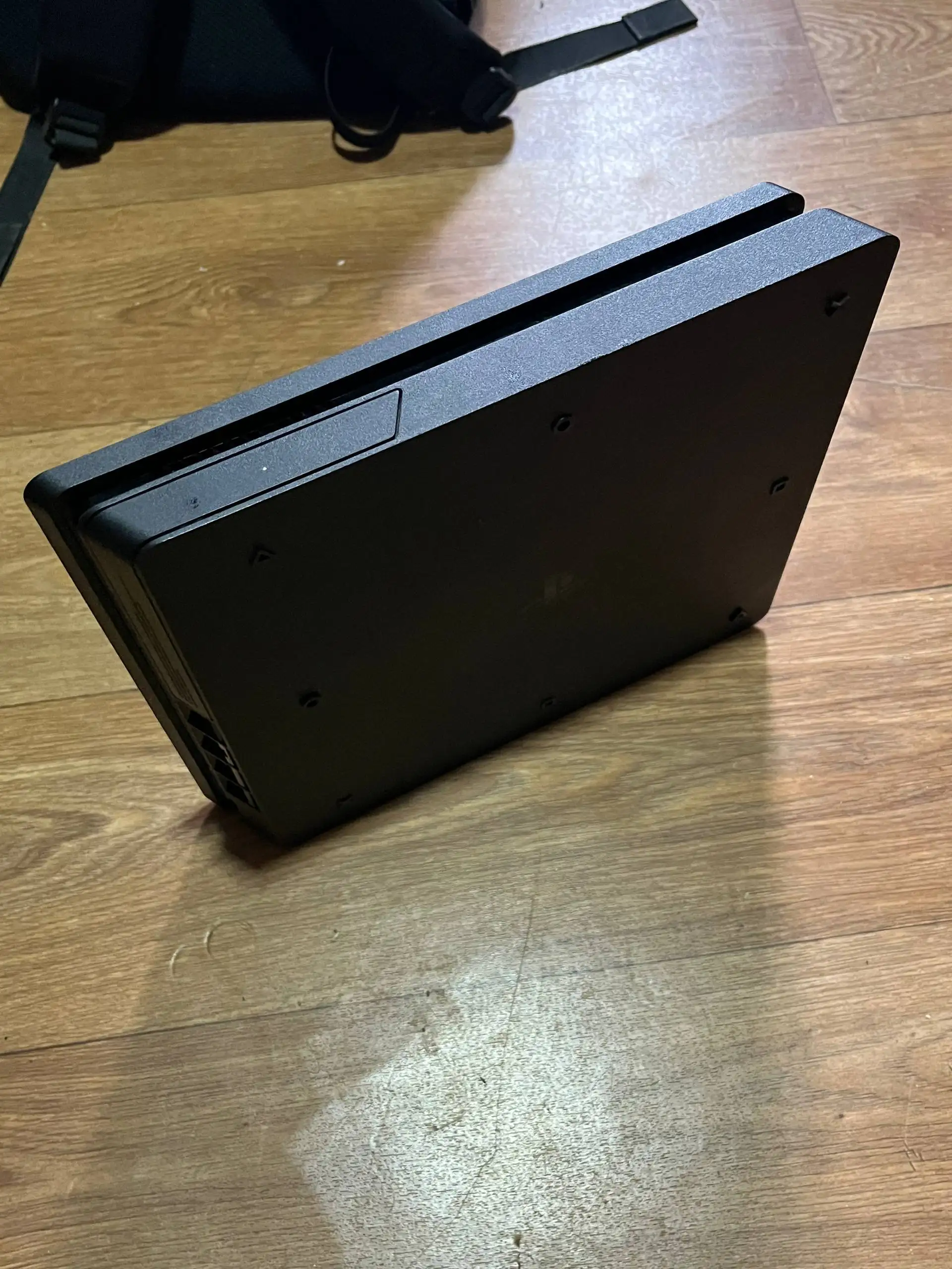 Продам PS4slim неисправную - Игровые консоли (Электроника) в Самара
