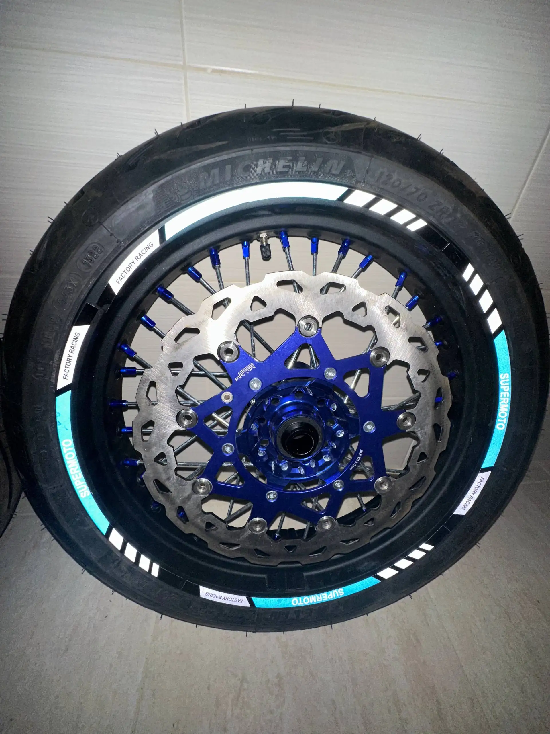 Колеса для мотоцикла новые Michelin Radial - Колеса (Запчасти) в Самара