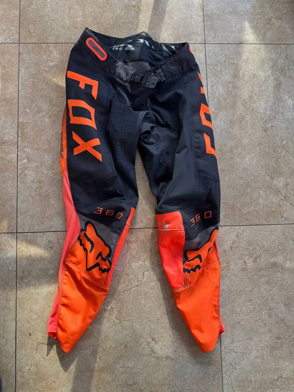 Продажа б/у экипировки для мотоцикла: шлем, штаны Fox 360, наколенники - Мотоциклетная экипировка (Хобби и отдых) в Самара