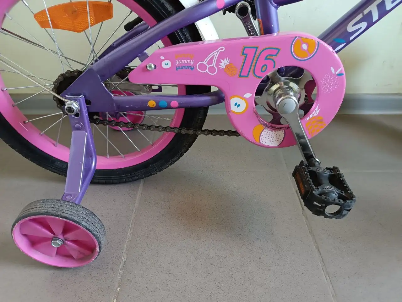 Велосипед для обучения с маленькими съемными колесами - Велосипеды (Барахолка) в Самара