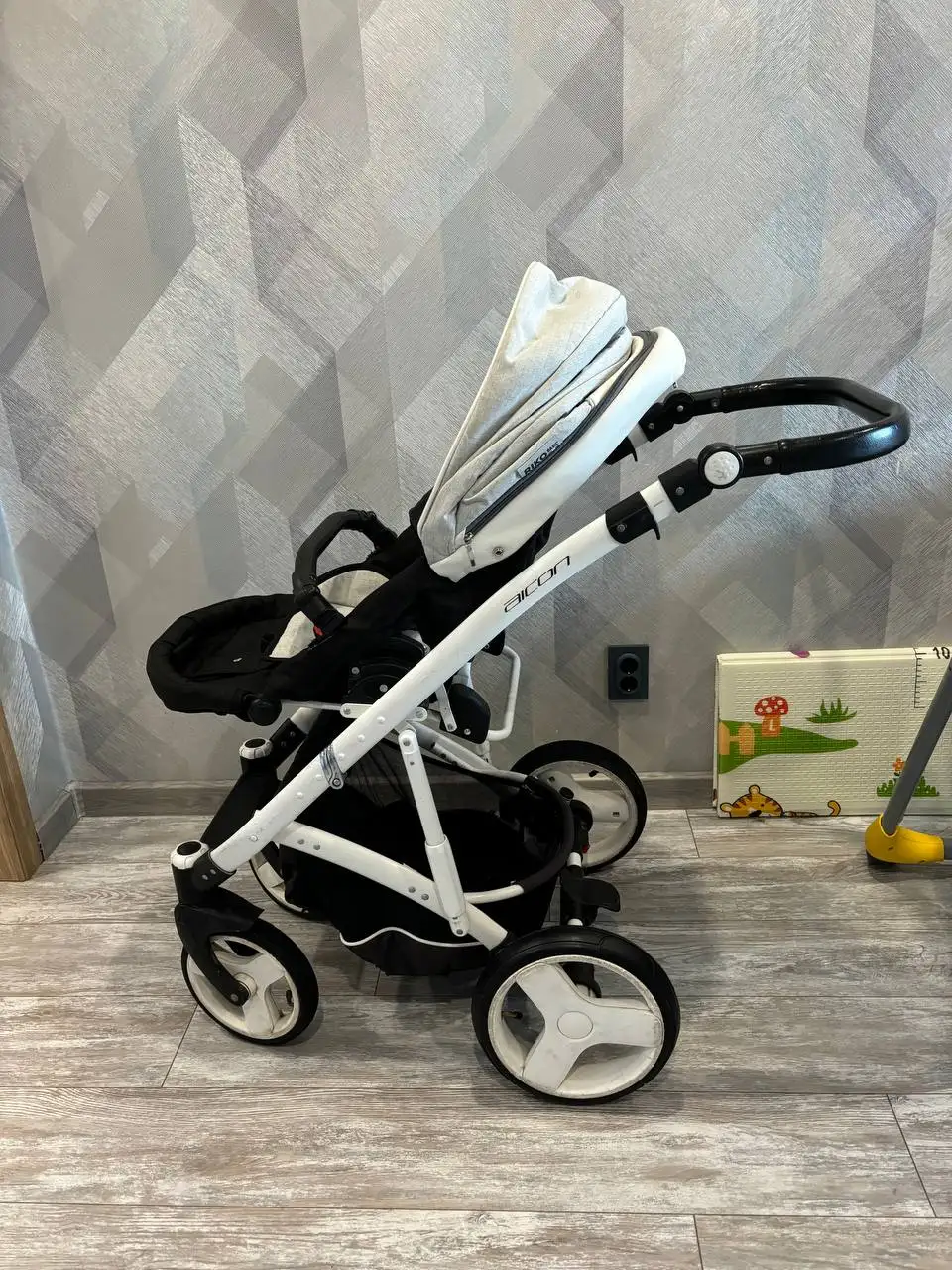 Продажа коляски 3 в 1 - Коляски (Товары для детей) в Самара