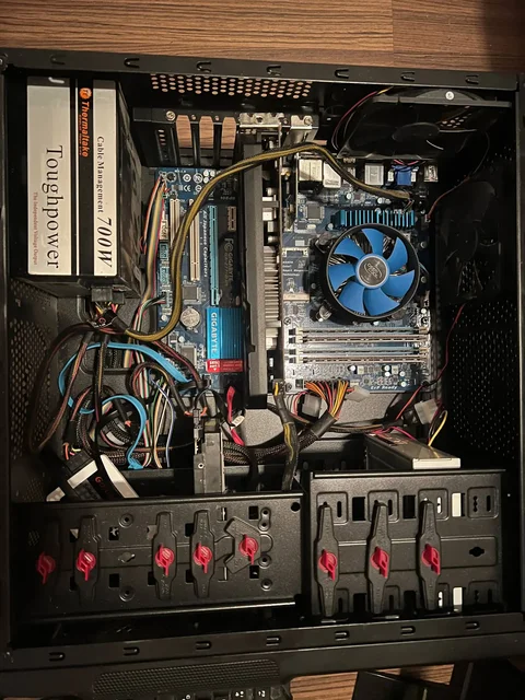 Компьютерный системный блок с комплектующими - частное объявление в Самара