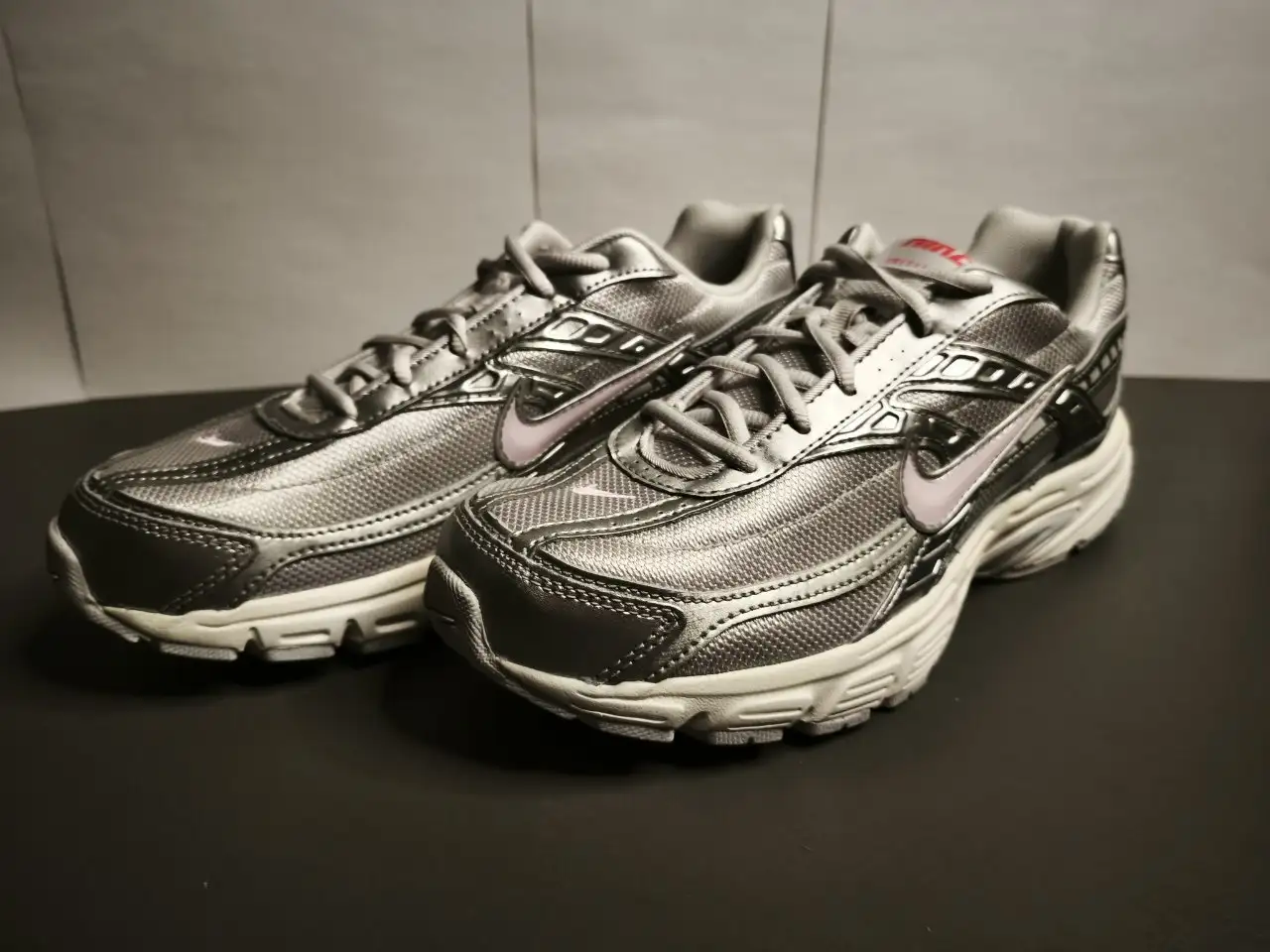 Кроссовки Nike Initiator - Обувь (Одежда) в Самара