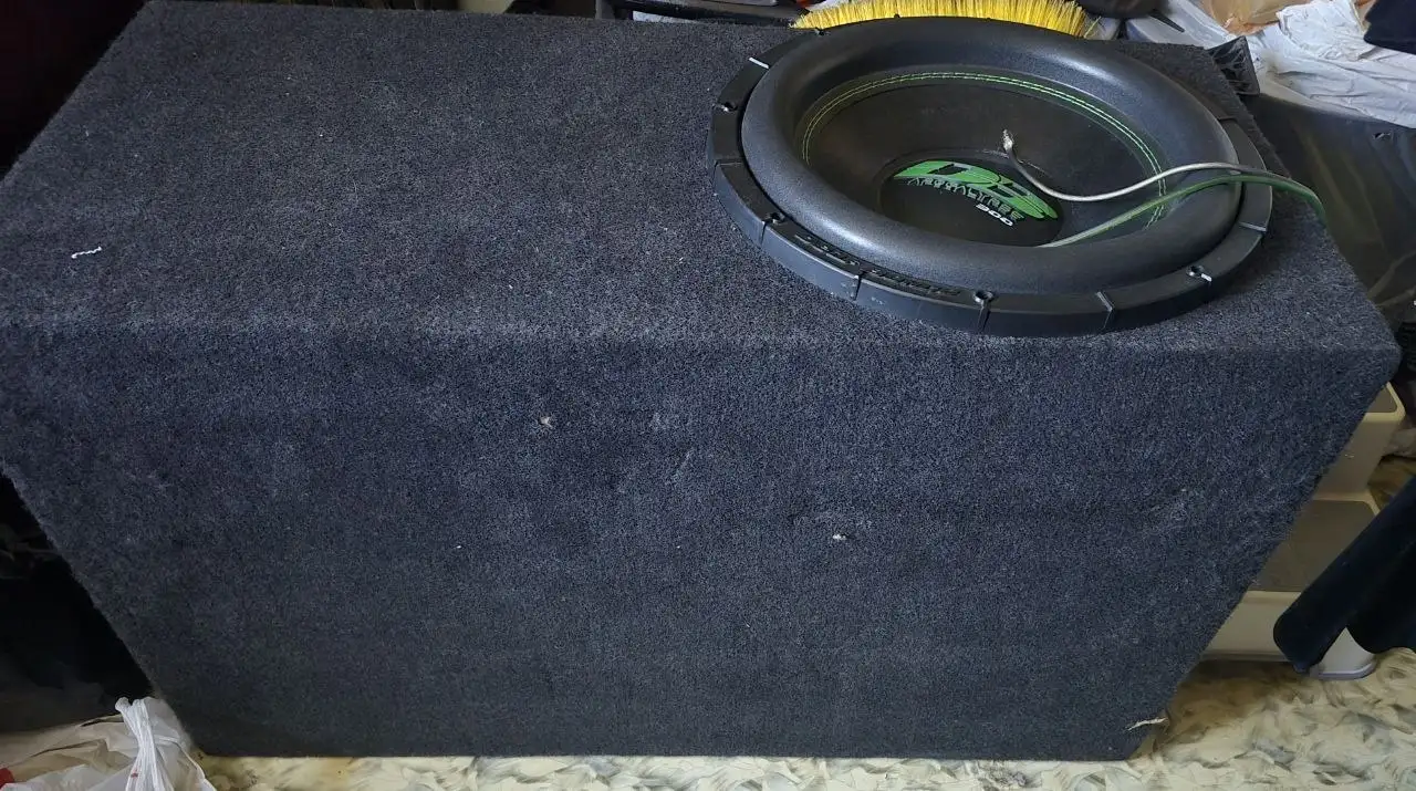 Продажа сабвуфера и усилителей для автозвука - Автозвук (Электроника) в Самара