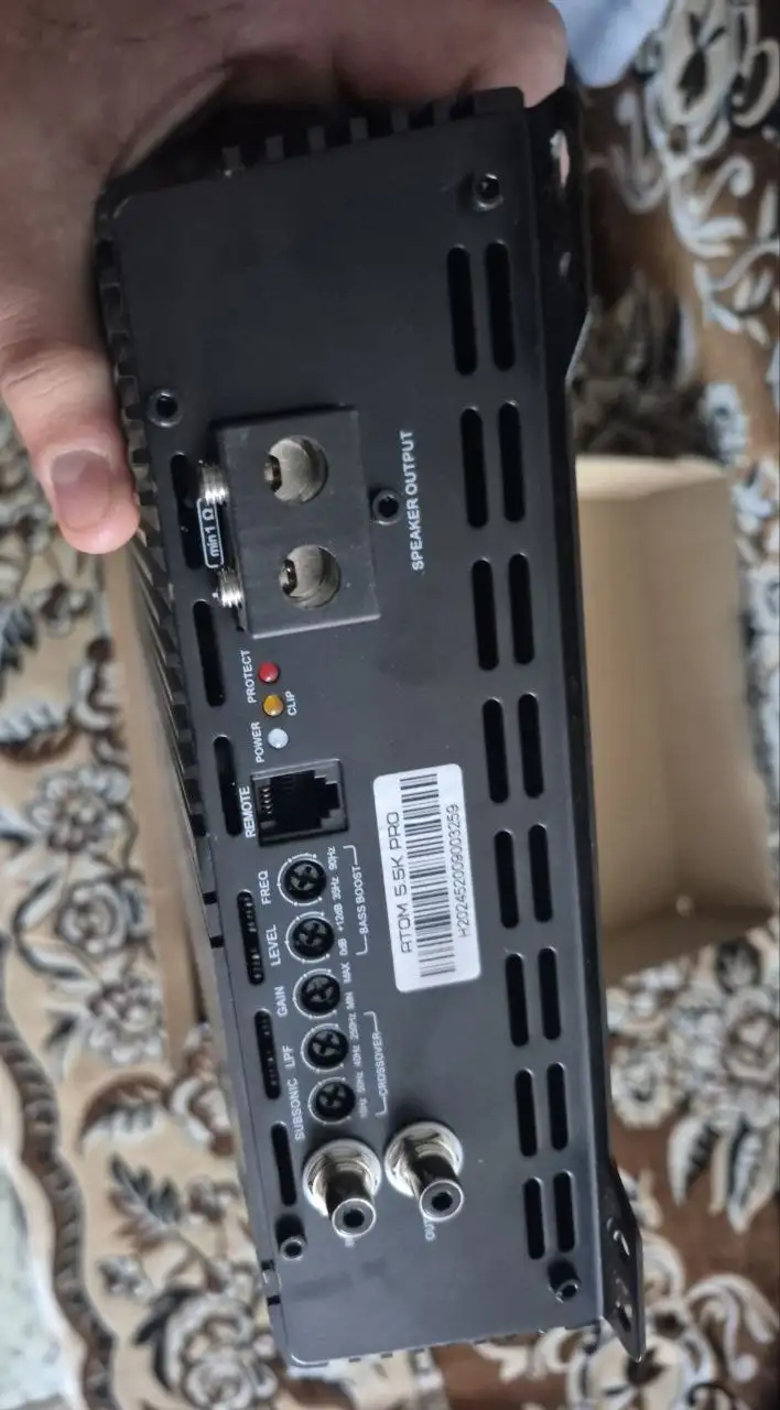 Продажа сабвуфера и усилителей для автозвука - Автозвук (Электроника) в Самара