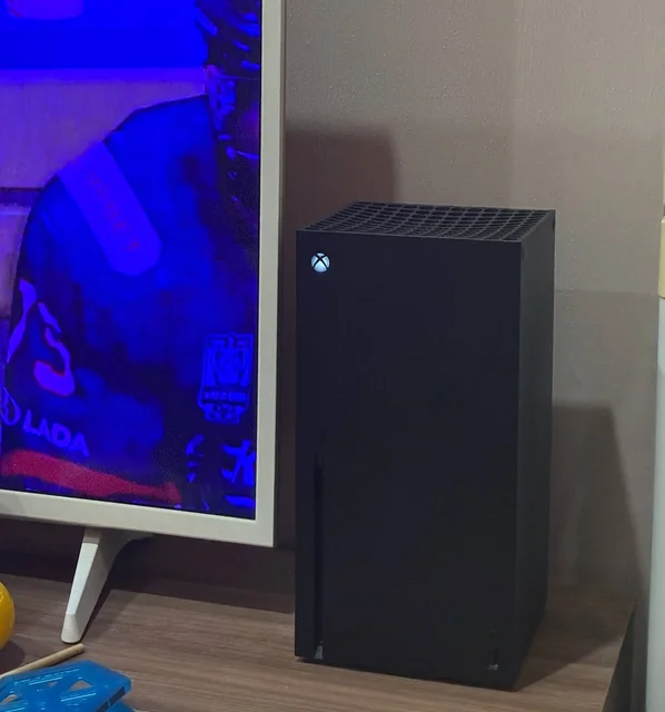 Продам Xbox series X с играми - Электроника в Самара