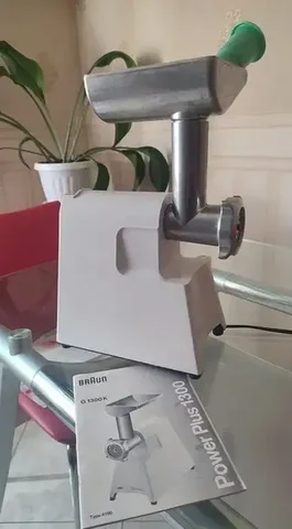 Мясорубка с поврежденными креплениями - Кухонная техника в Самара