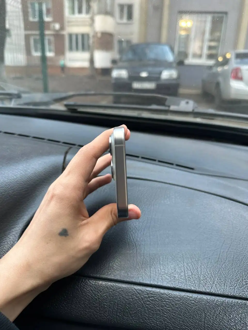 Продажа iPhone 15 Pro 256 ГБ - Смартфоны (Электроника) в Самара