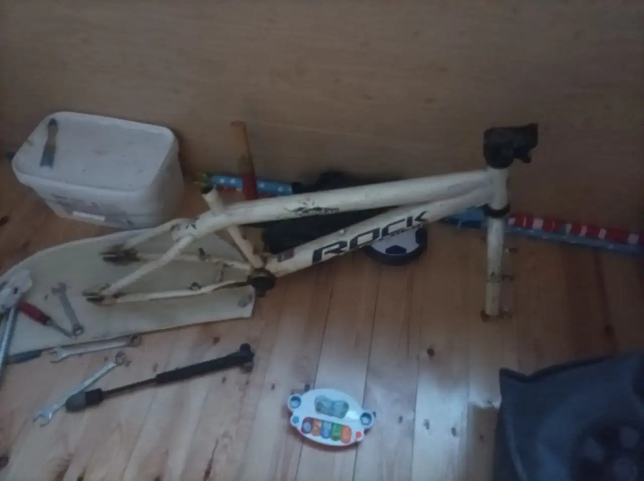 Обмен на фоник от XR с замком и пегами - Смартфоны (Электроника) в Самара