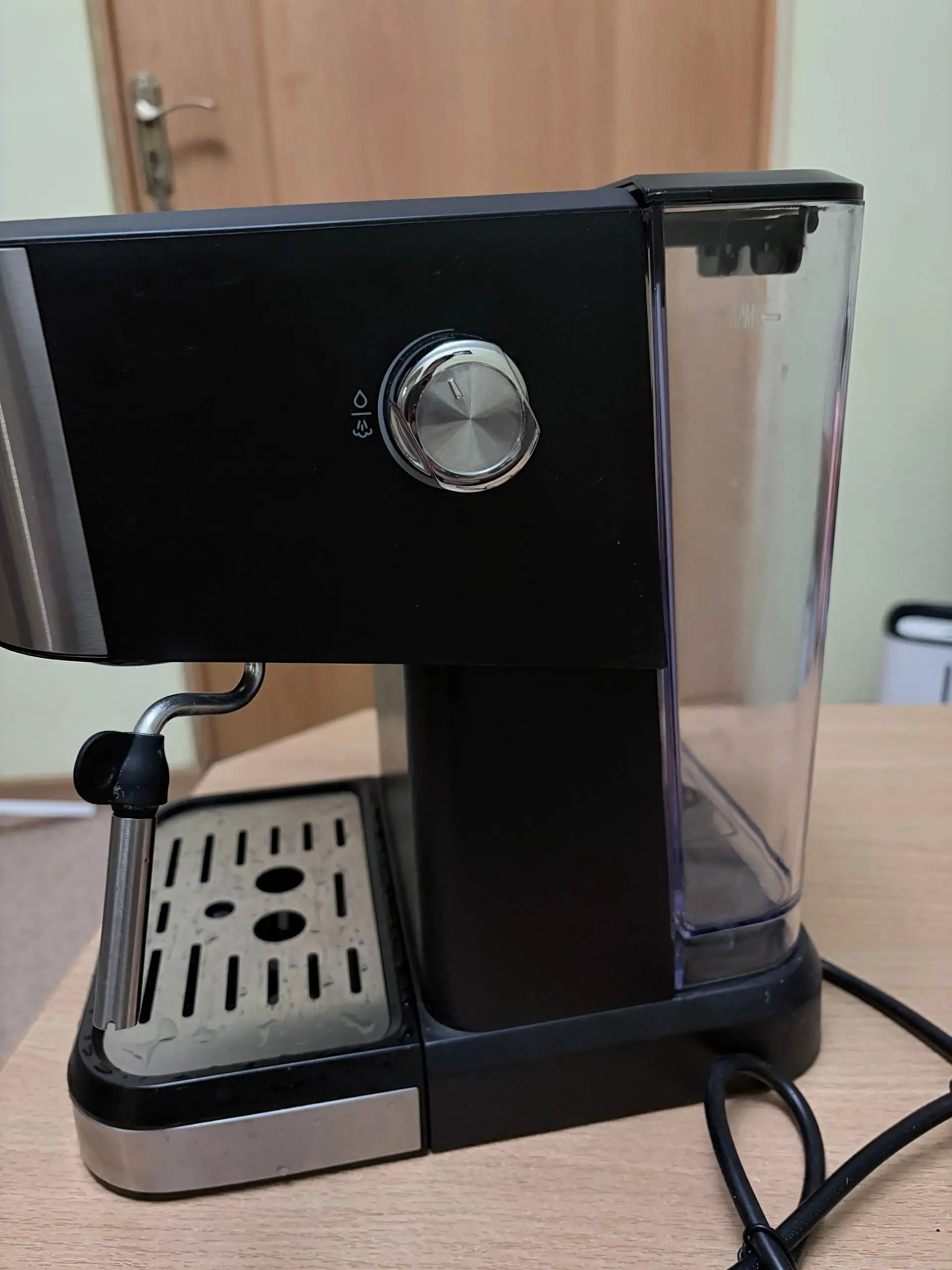 Кофеварка Kitfort с ручным капучинатором - Электроника для кухни (Барахолка) в Самара