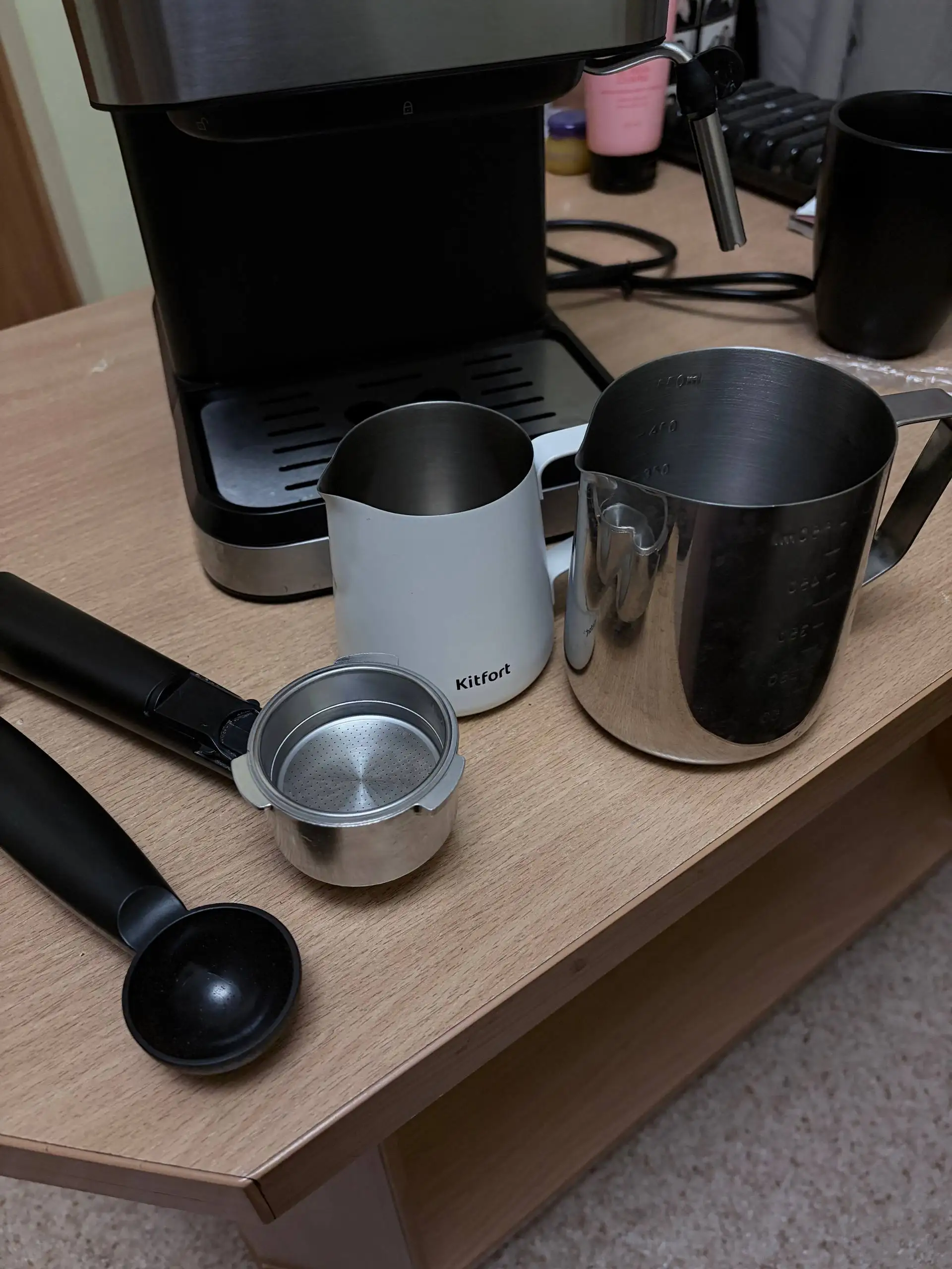 Кофеварка Kitfort с ручным капучинатором - Электроника для кухни (Барахолка) в Самара