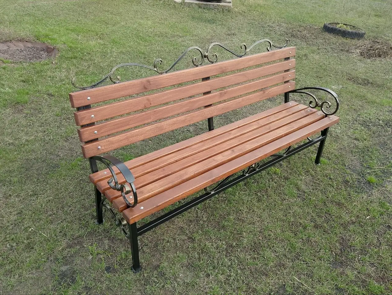 Продам лавку с коваными элементами из массива сосны - Барахолка в Самара