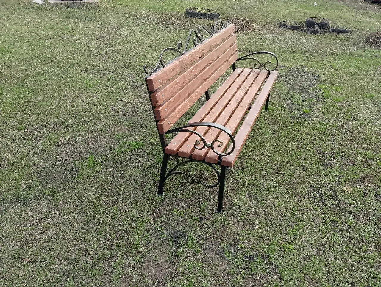 Продам лавку с коваными элементами из массива сосны - Барахолка в Самара